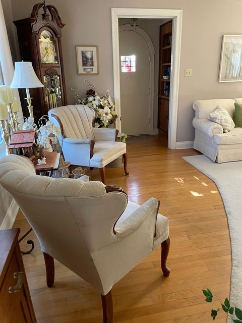 Tiny photo for 2004 Wall Street, Murphysboro, IL 62966 (MLS # 100000025)