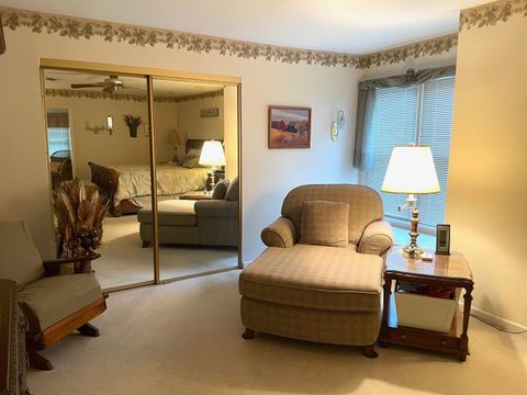 Tiny photo for 2004 Wall Street, Murphysboro, IL 62966 (MLS # 100000025)