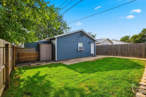 Tiny photo for 235 N Jefferson Avenue, Bradley, IL 60915 (MLS # 12711261)