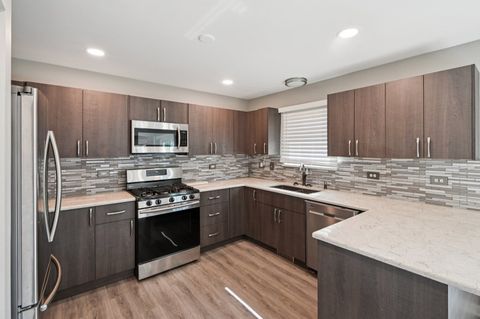 Tiny photo for 440 N Kelly Court, Romeoville, IL 60446 (MLS # 12428917)