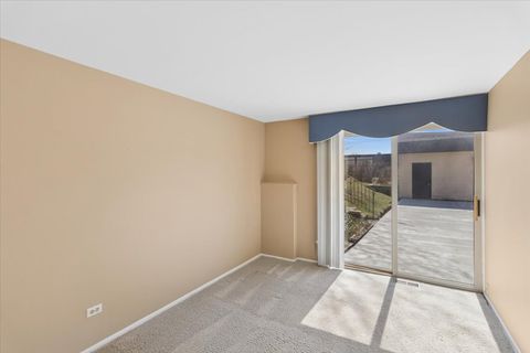 Tiny photo for 465 W Newport Road, Hoffman Estates, IL 60169 (MLS # 12594249)