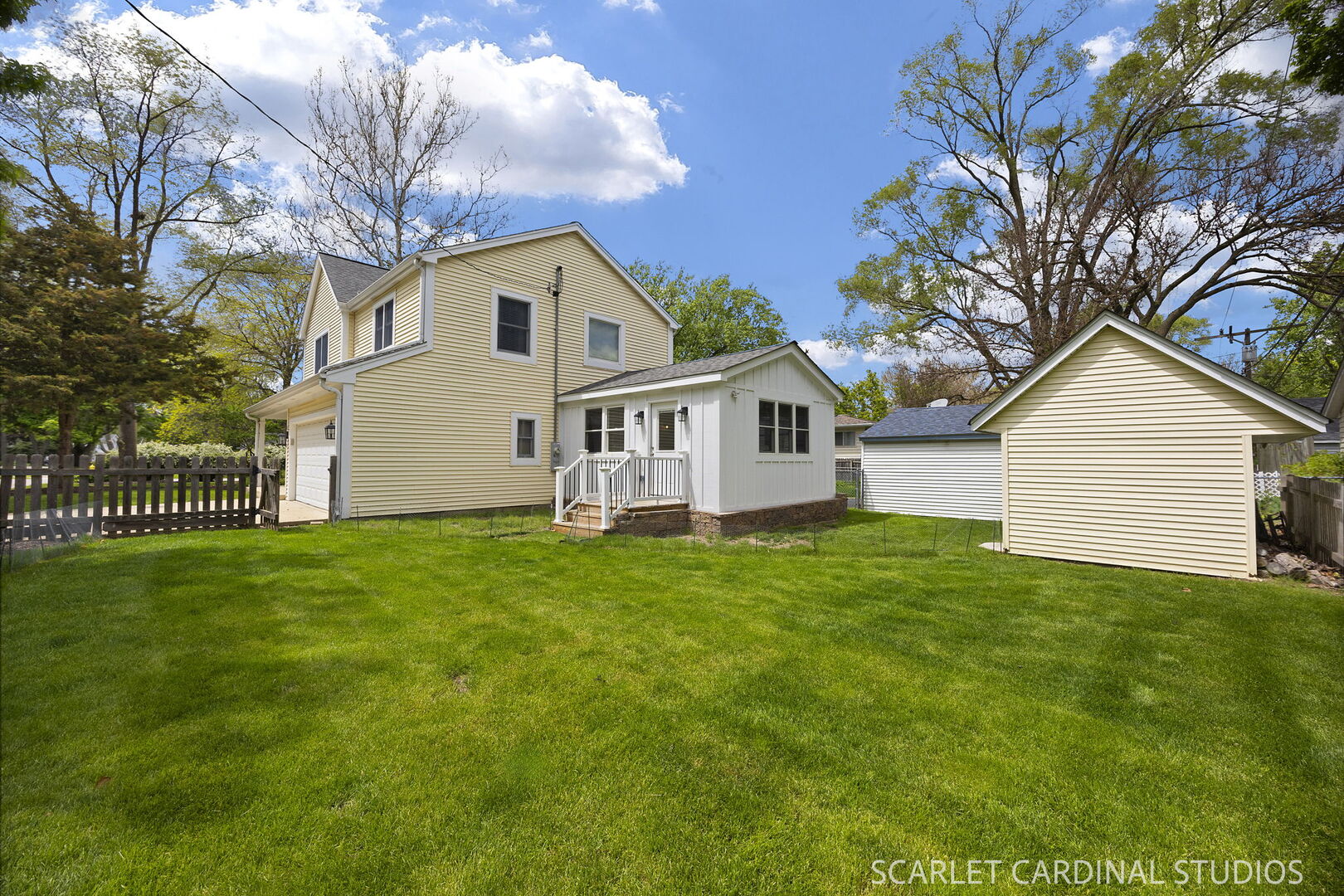 1315 Lakeside Drive