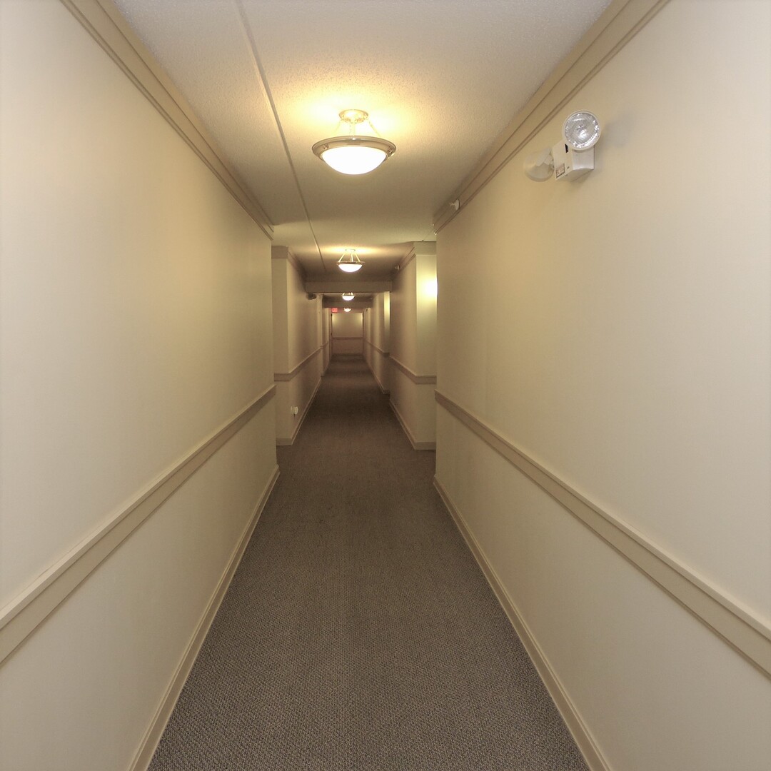 811 CHICAGO Avenue 407