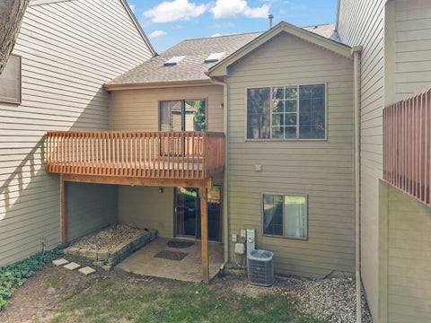 Tiny photo for 2034 JEFFREY Court #2034, Elgin, IL 60123 (MLS # 12716847)