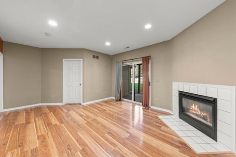 Tiny photo for 2034 JEFFREY Court #2034, Elgin, IL 60123 (MLS # 12716847)