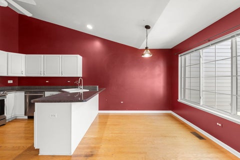 Tiny photo for 2034 JEFFREY Court #2034, Elgin, IL 60123 (MLS # 12716847)