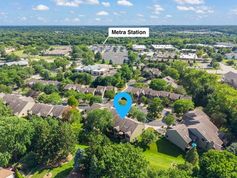 Tiny photo for 2034 JEFFREY Court #2034, Elgin, IL 60123 (MLS # 12716847)