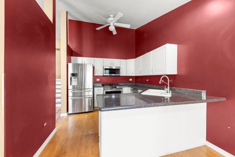 Tiny photo for 2034 JEFFREY Court #2034, Elgin, IL 60123 (MLS # 12716847)