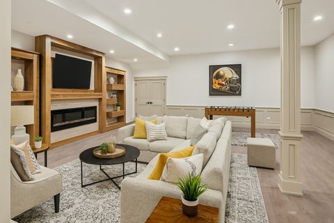 Tiny photo for 1921 Beechnut Road, Northbrook, IL 60062 (MLS # 12008913)