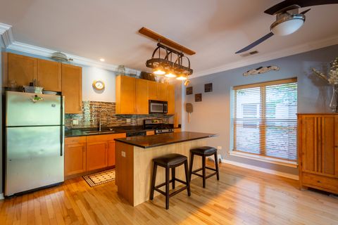 Tiny photo for 1075 W ROOSEVELT Road #201, Chicago, IL 60608 (MLS # 12521466)