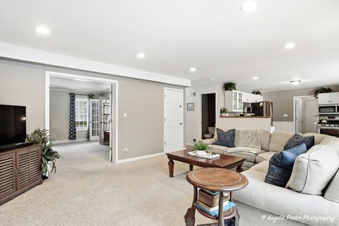 Tiny photo for 387 Long Hill Road, Gurnee, IL 60031 (MLS # 12556962)