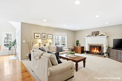 Tiny photo for 387 Long Hill Road, Gurnee, IL 60031 (MLS # 12556962)