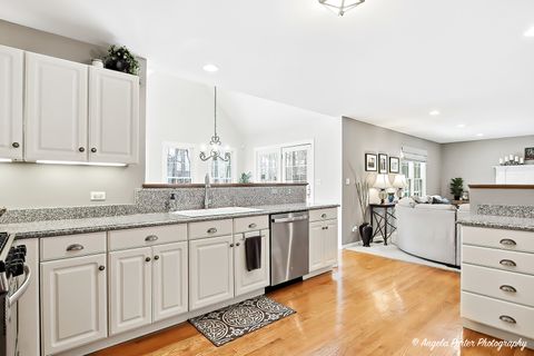 Tiny photo for 387 Long Hill Road, Gurnee, IL 60031 (MLS # 12556962)