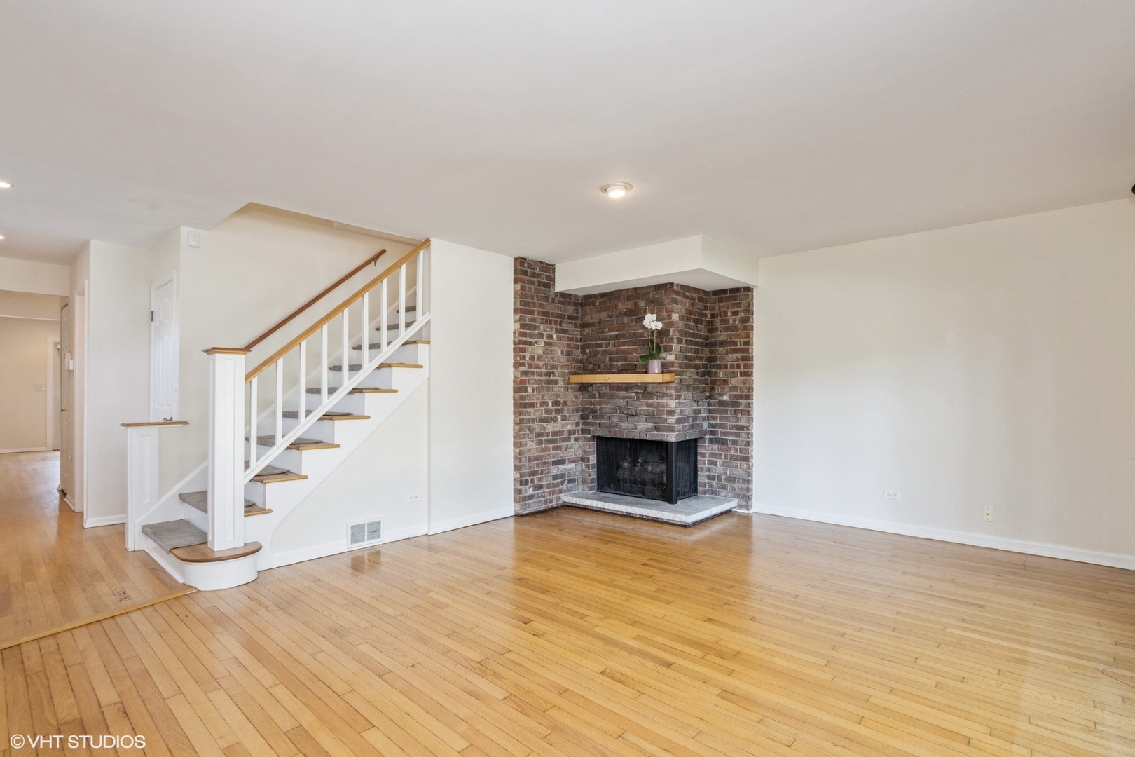 3231 Central Street