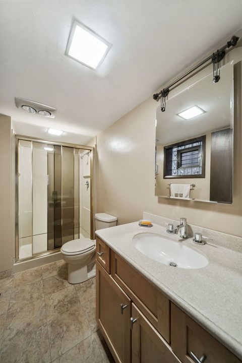Tiny photo for 538 W 32nd Street, Chicago, IL 60616 (MLS # 12591183)