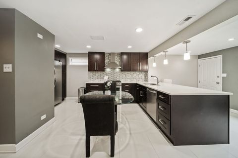 Tiny photo for 538 W 32nd Street, Chicago, IL 60616 (MLS # 12591183)