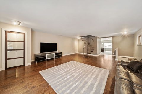 Tiny photo for 538 W 32nd Street, Chicago, IL 60616 (MLS # 12591183)
