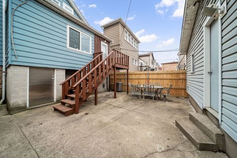 Tiny photo for 538 W 32nd Street, Chicago, IL 60616 (MLS # 12591183)