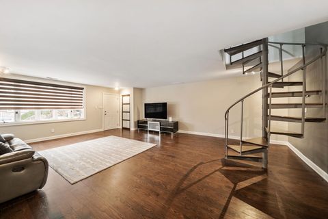 Tiny photo for 538 W 32nd Street, Chicago, IL 60616 (MLS # 12591183)