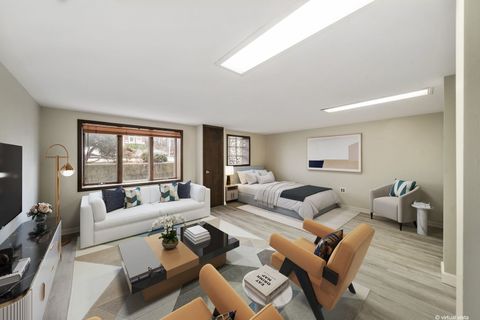 Tiny photo for 538 W 32nd Street, Chicago, IL 60616 (MLS # 12591183)