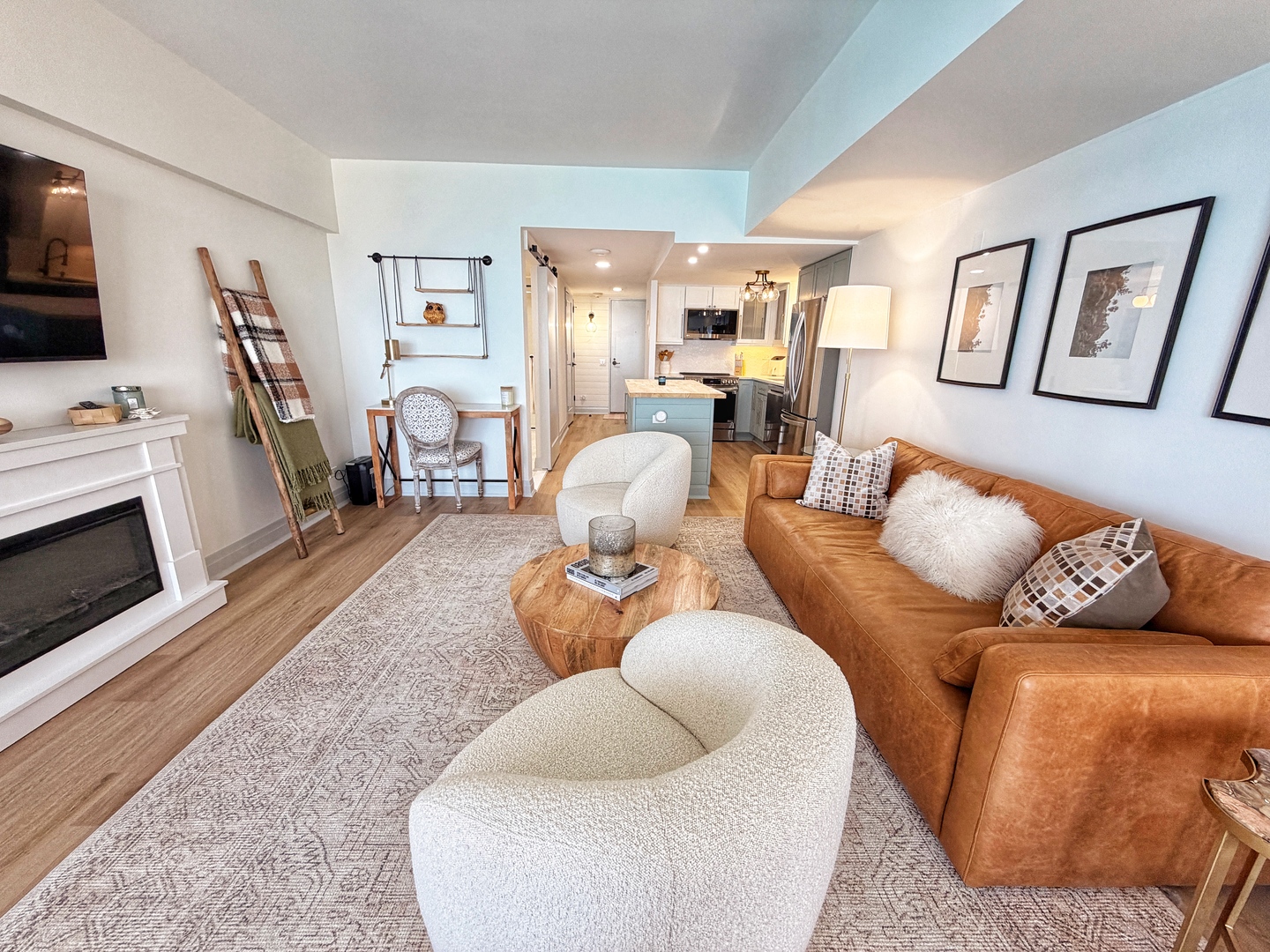 175 E Delaware Place 5808
