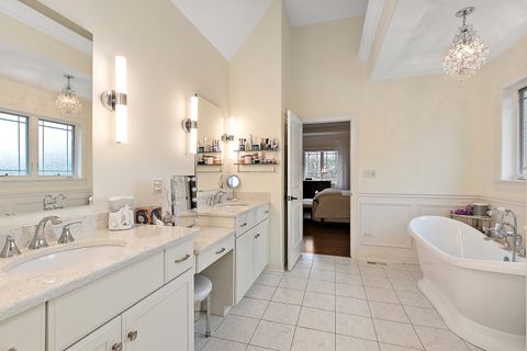 Tiny photo for 14340 Oakwood Court, Orland Park, IL 60462 (MLS # 12604124)