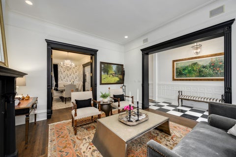 Tiny photo for 75 E ELM Street, Chicago, IL 60611 (MLS # 12773566)