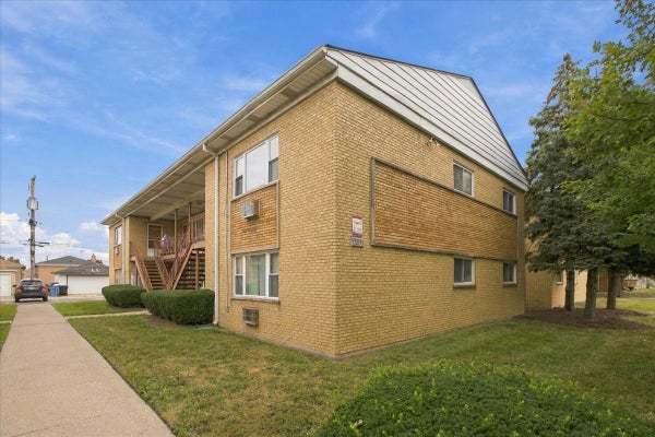 6206 W 64TH PL APT 102, CHICAGO, IL 60638 - Image a7664e111aaf2a48bf435702e8e1c4d1/1863908478