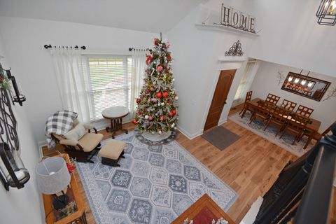 Tiny photo for 10 Deerfield Court, Bloomington, IL 61705 (MLS # 12523955)