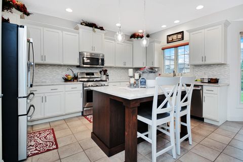 Tiny photo for 10 Deerfield Court, Bloomington, IL 61705 (MLS # 12523955)