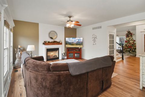 Tiny photo for 10 Deerfield Court, Bloomington, IL 61705 (MLS # 12523955)