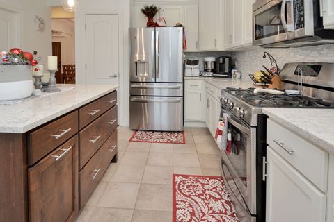 Tiny photo for 10 Deerfield Court, Bloomington, IL 61705 (MLS # 12523955)