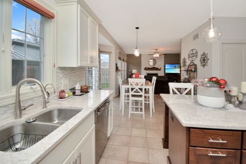 Tiny photo for 10 Deerfield Court, Bloomington, IL 61705 (MLS # 12523955)