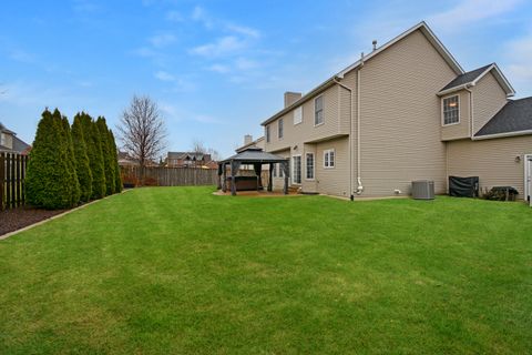 Tiny photo for 10 Deerfield Court, Bloomington, IL 61705 (MLS # 12523955)