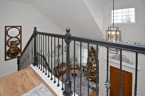 Tiny photo for 10 Deerfield Court, Bloomington, IL 61705 (MLS # 12523955)