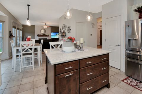 Tiny photo for 10 Deerfield Court, Bloomington, IL 61705 (MLS # 12523955)