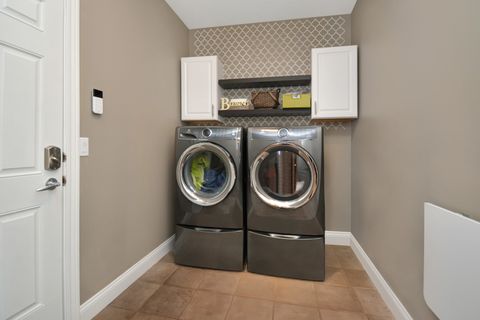 Tiny photo for 10 Deerfield Court, Bloomington, IL 61705 (MLS # 12523955)