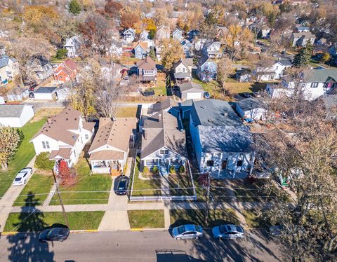 Tiny photo for 446 Seminary Avenue, Aurora, IL 60505 (MLS # 12518583)