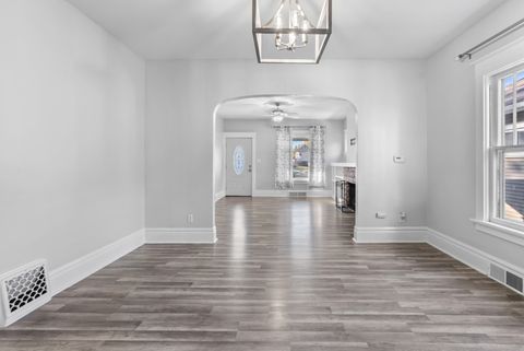 Tiny photo for 446 Seminary Avenue, Aurora, IL 60505 (MLS # 12518583)