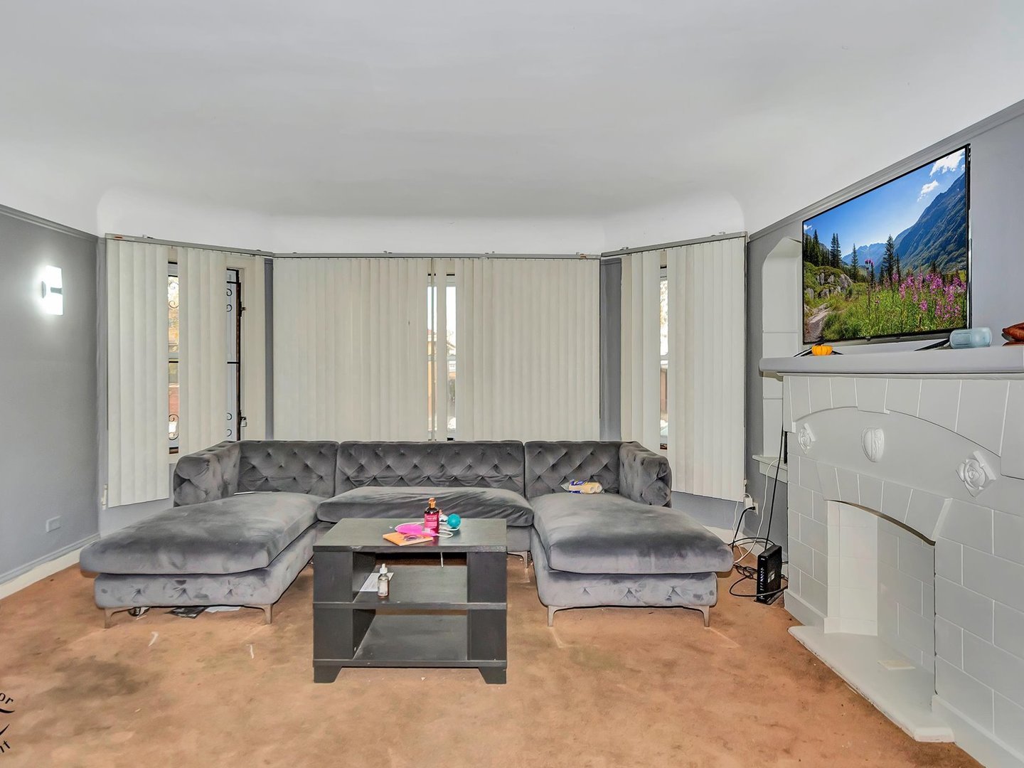 9534 S Bishop Street