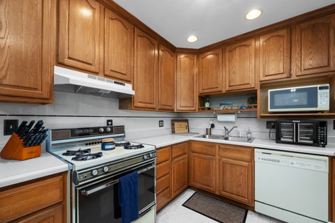 Tiny photo for 2807 N Lincoln Avenue, Davenport, IA 50804 (MLS # 12686044)
