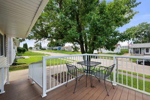 Tiny photo for 2807 N Lincoln Avenue, Davenport, IA 50804 (MLS # 12686044)