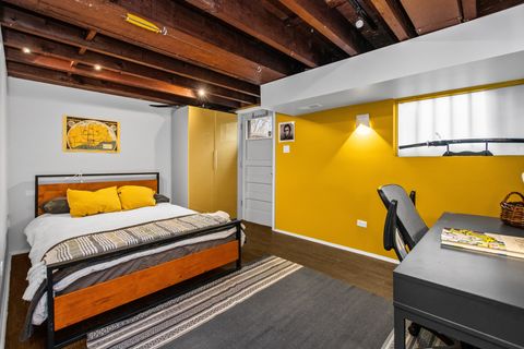 Tiny photo for 6323 N Kirkwood Avenue, Chicago, IL 60646 (MLS # 12591085)