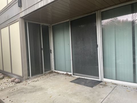 Tiny photo for 5900 Oakwood Drive #1L, Lisle, IL 60532 (MLS # 12505130)