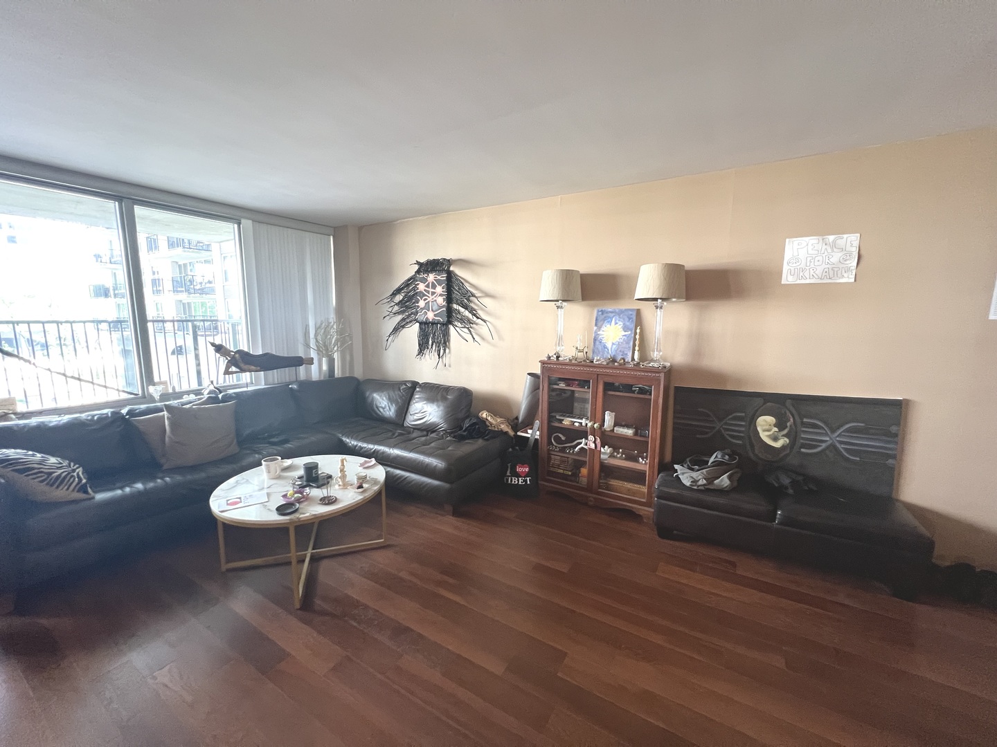 400 E Randolph Street 823