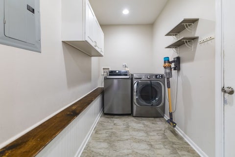 Tiny photo for 810 Cumberland Street, Hoffman Estates, IL 60169 (MLS # 12721917)