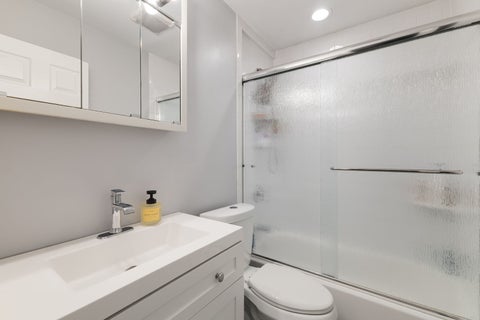 Tiny photo for 810 Cumberland Street, Hoffman Estates, IL 60169 (MLS # 12721917)
