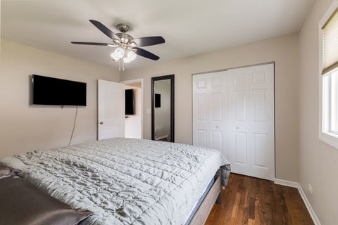 Tiny photo for 810 Cumberland Street, Hoffman Estates, IL 60169 (MLS # 12721917)