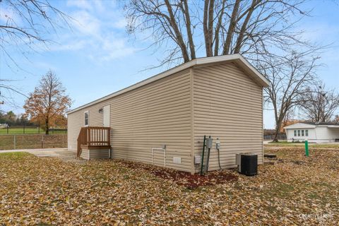 Tiny photo for 1101 Richard Road, Elgin, IL 60123 (MLS # 12523771)