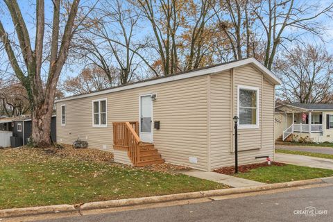 Photo of 1101 Richard Road, Elgin, IL 60123 (MLS # 12523771)